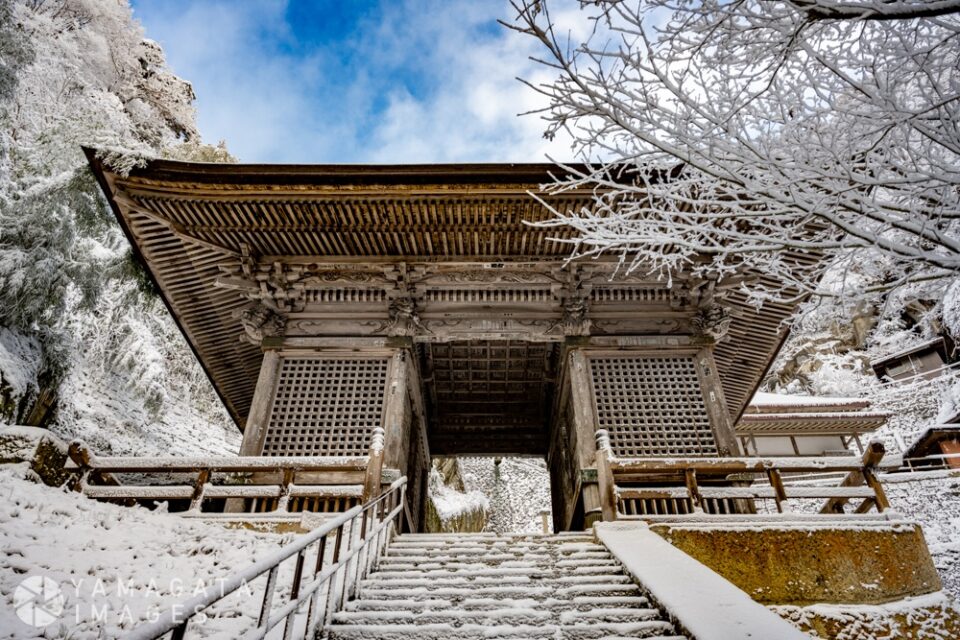 山寺の雪景色「宝珠山立石寺」（山形市）