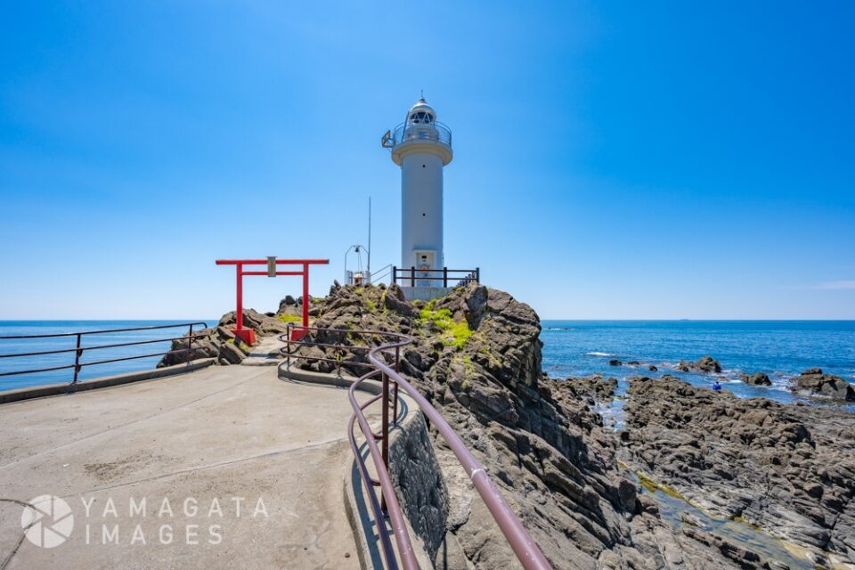 鼠ヶ関灯台～恋する灯台～（鶴岡市）